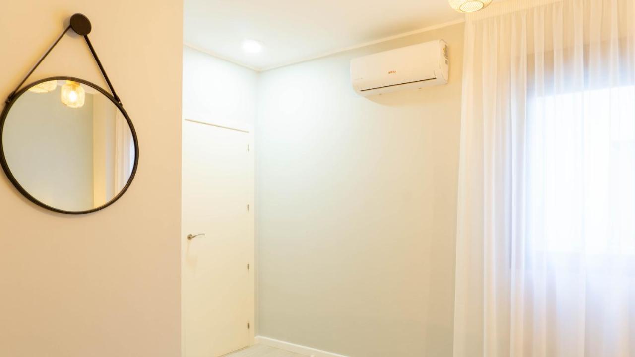 Luxury Apartment Dos Aceras Malaga Bagian luar foto